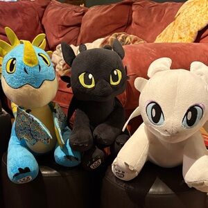 Build-a-Bear Workshop “How to Train Your Dragon” Plush Set of 3. 2015 and 2017
